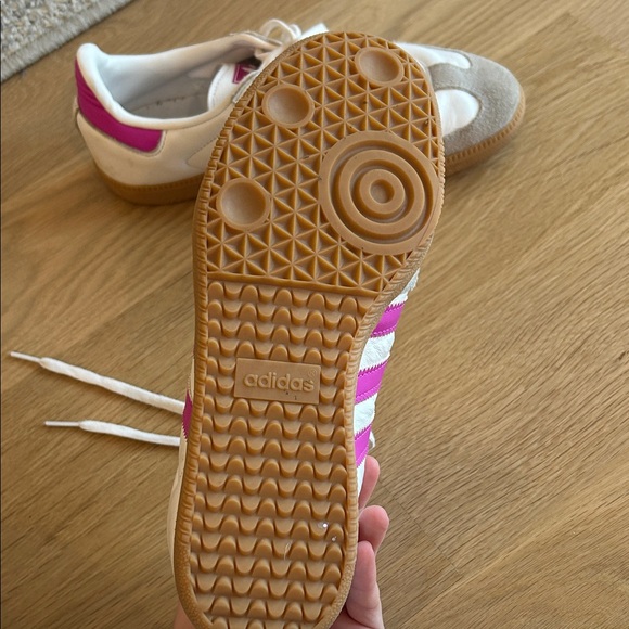 Adidas Samba White and Magenta Sneakers - Picture 3 of 3